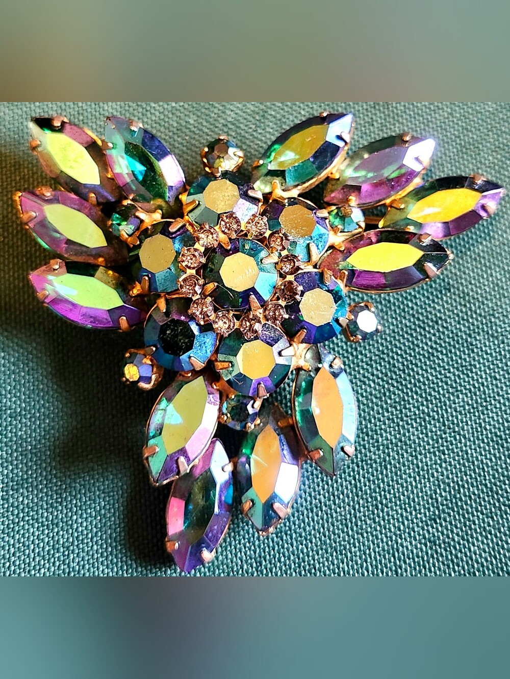 Vintage Aurora Borealis Peacock Juliana Style Jewelry Set - Picture 7 of 10